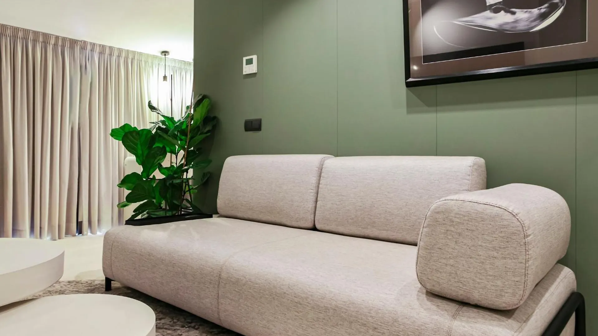 Atarazanas Suite, Atico Con Terraza مالقة