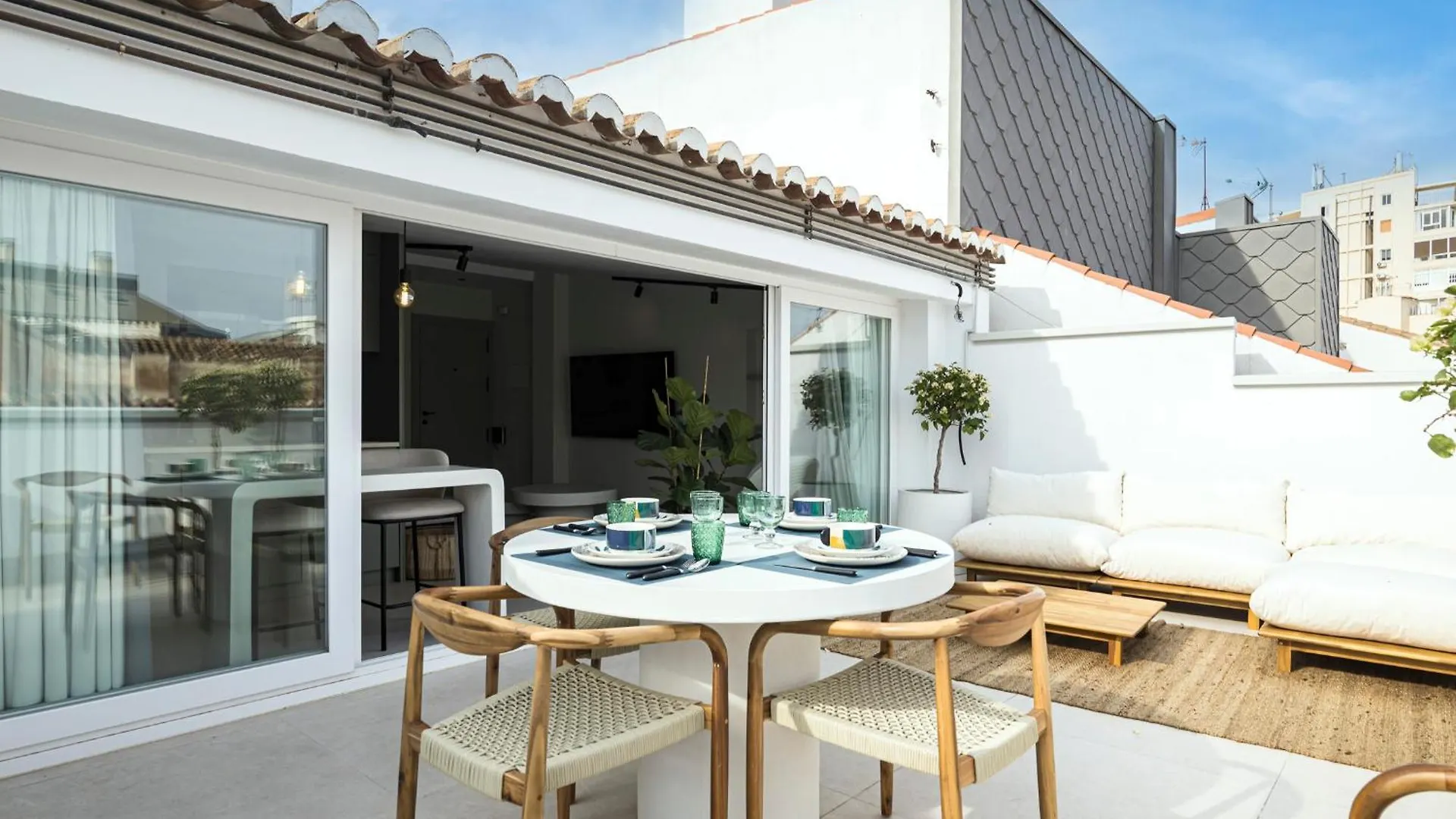 Atarazanas Suite, Atico Con Terraza مالقة 0*,